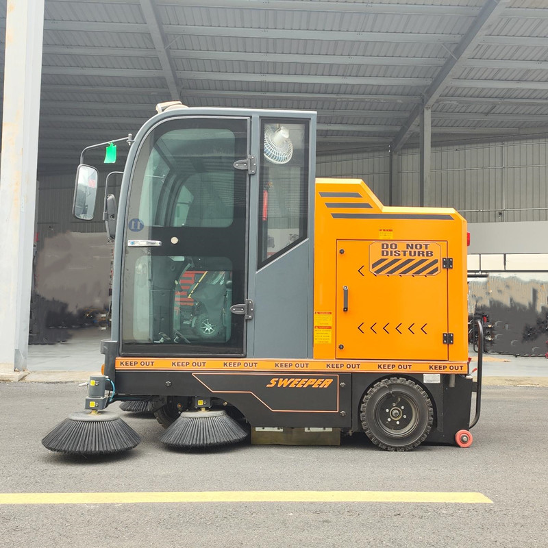 榮事達(dá)電動(dòng)掃地機(jī)CAR200 榮事達(dá)電動(dòng)掃地機(jī)CAR200.jpg